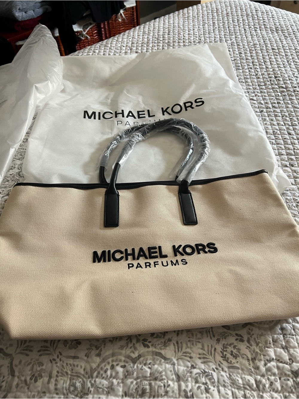 Michael Kors Cream Canvas Tote with Black Trim and Logo by one’s with dust bag - Picture 3 of 4